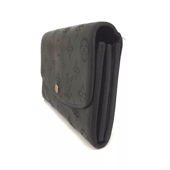 LOUIS VUITTON Mahina Portefeuille Iris Leather Long Bifold Wallet - Picture 3 of 8